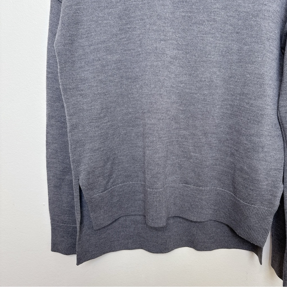 Aritzia Babaton Womens Xsmall Gunnar Merino Wool Sweater CN Grey Color - Picture 8 of 14
